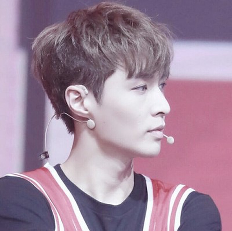 张艺兴